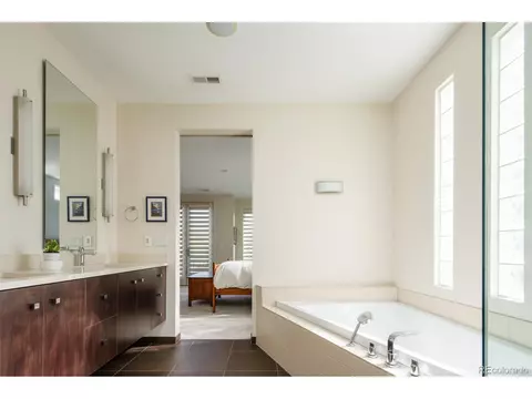 Undisclosed, Denver, CO 80205 photo 18