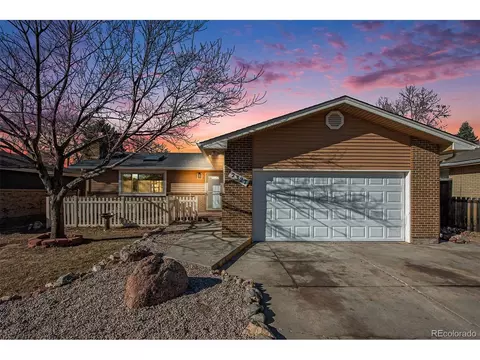2327 Meadow St, Longmont, CO 80501