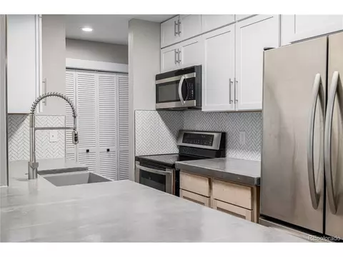 230 E Highline Cir #101, Centennial, CO 80122