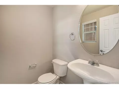 15173 E 16th Dr, Aurora, CO 80011 photo 3