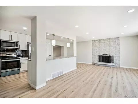 640 Sable Blvd, Aurora, CO 80011 photo 4