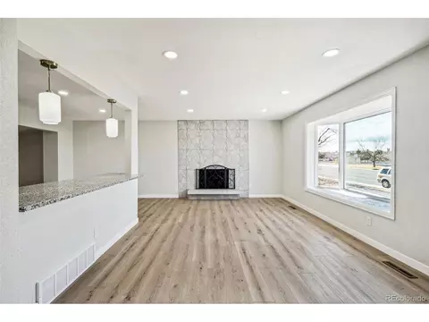 640 Sable Blvd, Aurora, CO 80011 photo 3