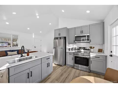1638 Wabash St, Denver, CO 80220