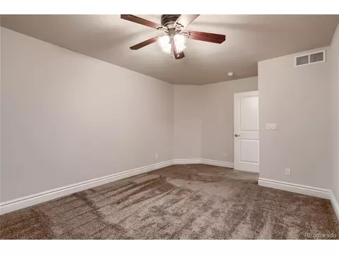21979 Euclid Dr, Aurora, CO 80016 photo 31