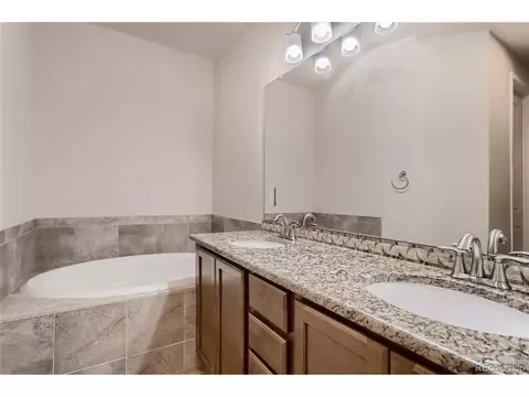 21979 Euclid Dr, Aurora, CO 80016 photo 20