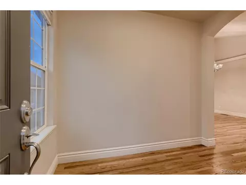 21979 Euclid Dr, Aurora, CO 80016 photo 3