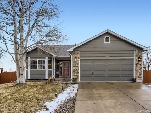 5427 Bear Ln, Longmont, CO 80504 photo 1