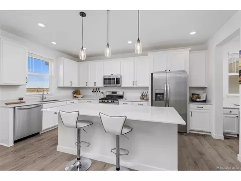 Kitchen - 5415 Inland Ave, Longmont, CO 80504 photo 2 of 4