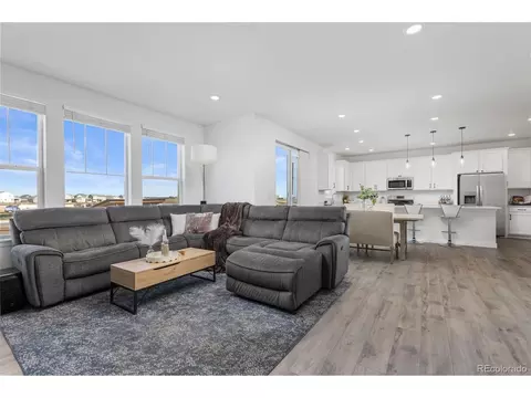 Living - 5415 Inland Ave, Longmont, CO 80504 photo 1 of 2
