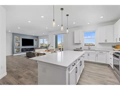 Kitchen - 5415 Inland Ave, Longmont, CO 80504 photo 4 of 4