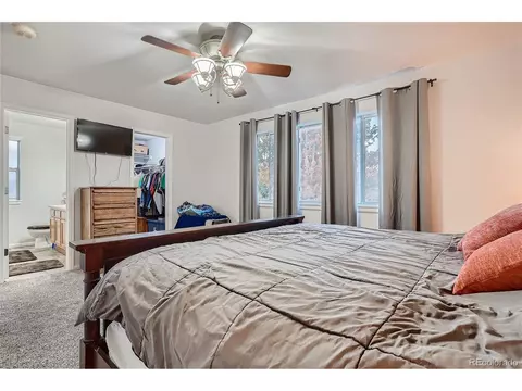 17643 E Brunswick Pl, Aurora, CO 80013 photo 9