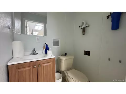 Bath - 4628 Smith Hill Rd, Black Hawk, CO 80422 photo 1 of 2