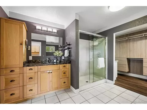 Bath - 2190 Jay St, Edgewater, CO 80214 photo 2 of 4