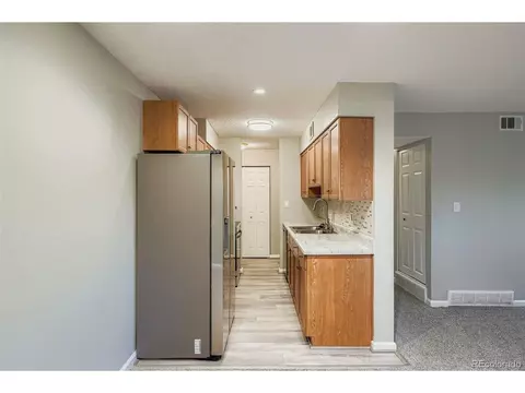 Kitchen - 140 E Highline Cir #105, Centennial, CO 80122 photo 7 of 7