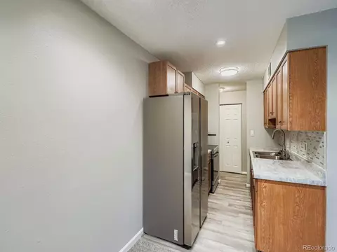 Kitchen - 140 E Highline Cir #105, Centennial, CO 80122 photo 3 of 7