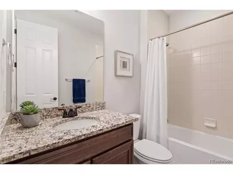 Bath - 22669 E Tufts Pl, Aurora, CO 80015 photo 4 of 4