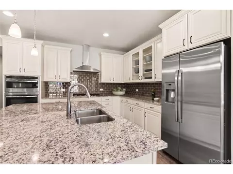 Kitchen - 22669 E Tufts Pl, Aurora, CO 80015 photo 2 of 2