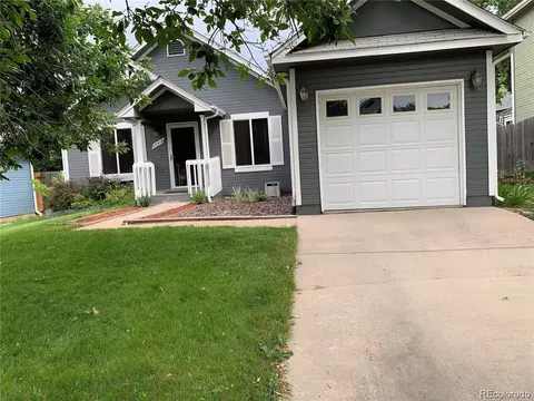17419 E Whitaker Dr, Aurora, CO 80015 photo 2