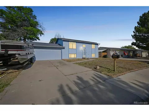 15640 Eldorado Dr, Aurora, CO 80013 photo 2