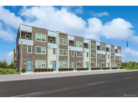 312 N Geneva St, Aurora, CO 80010