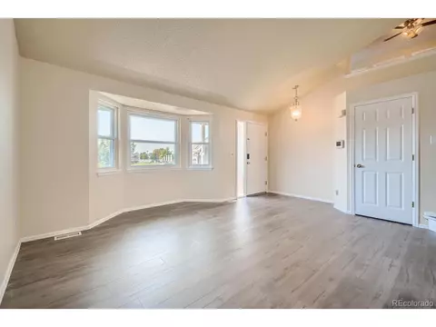 14587 E 51st Pl, Denver, CO 80239 photo 6