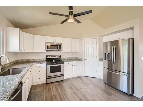 14587 E 51st Pl, Denver, CO 80239 photo 9