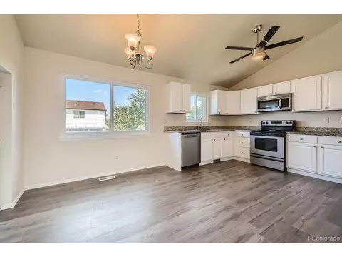 14587 E 51st Pl, Denver, CO 80239 photo 8