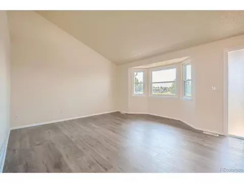 14587 E 51st Pl, Denver, CO 80239 photo 5