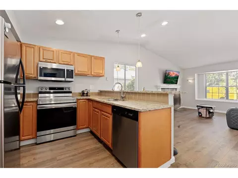 Kitchen - 19314 E Purdue Cir, Aurora, CO 80013 photo 3 of 4