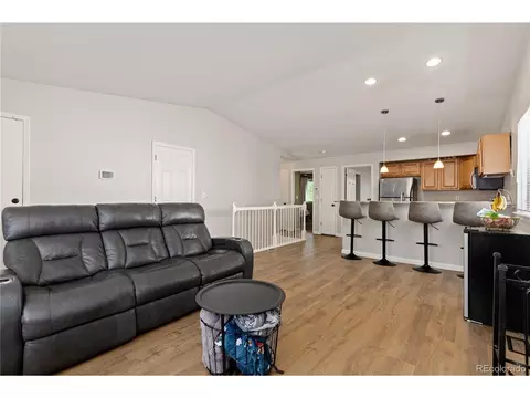 Living - 19314 E Purdue Cir, Aurora, CO 80013 photo 3 of 4