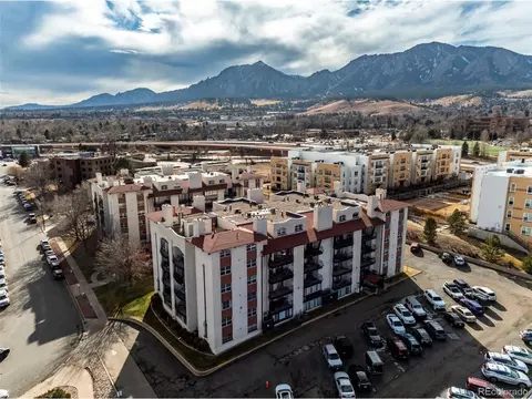 805 29th St #451, Boulder, CO 80303