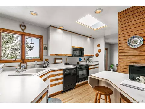 4675 Gordon Dr, Boulder, CO 80305 photo 13
