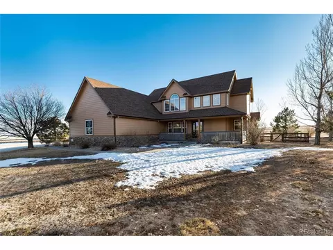 1120 Antelope Dr, Bennett, CO 80102