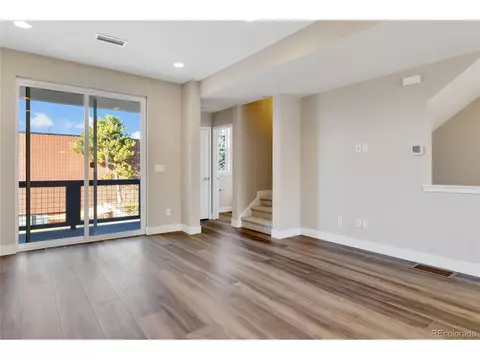 6131 W 28th Ct, Edgewater, CO 80214 photo 2