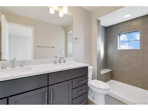 6131 W 28th Ct, Edgewater, CO 80214 photo 3