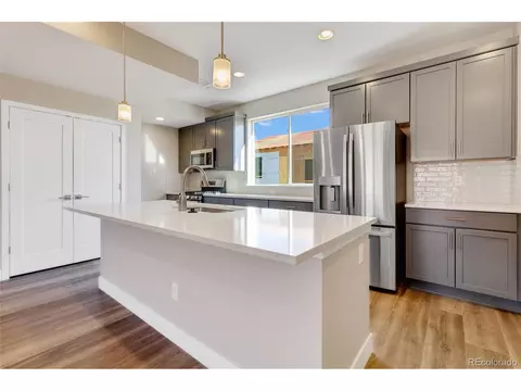 6131 W 28th Ct, Edgewater, CO 80214 photo 1