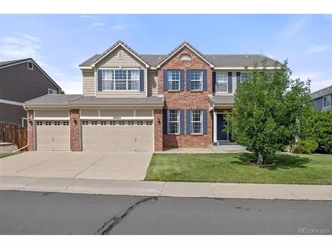 20534 E Union Cir, Aurora, CO 80015