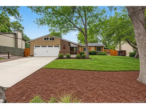 1051 Xenophon St, Golden, CO 80401