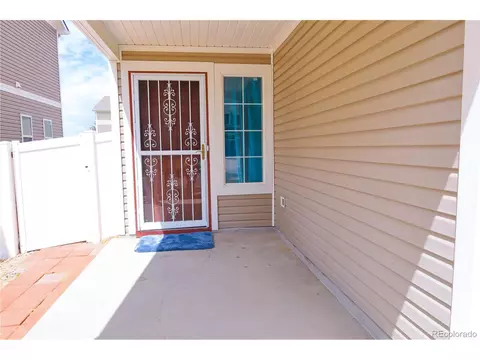 5553 Killarney Ct, Denver, CO 80249 photo 3