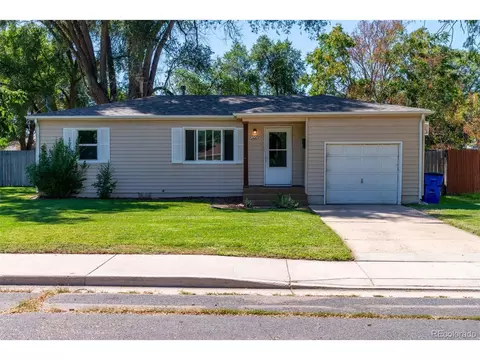 1009 33rd Ave, Greeley, CO 80634