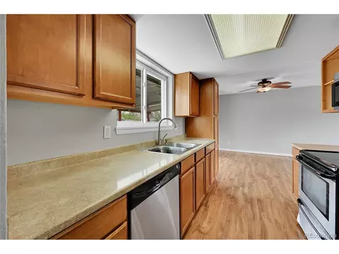 8595 Field Ct, Arvada, CO 80005 photo 11