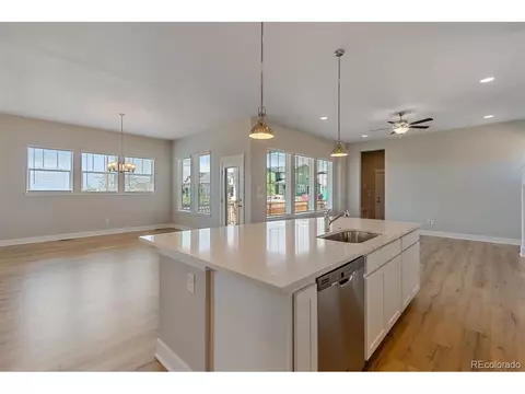 20988 E 60th Pl, Aurora, CO 80019 photo 12
