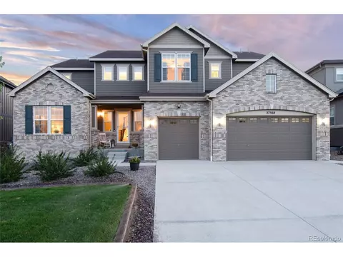 27564 E Canyon Pl, Aurora, CO 80016
