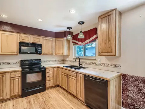 8205 Field Ct, Arvada, CO 80005 photo 9