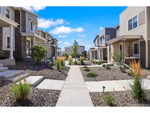 23611 E 5th Dr, Aurora, CO 80018 photo 4