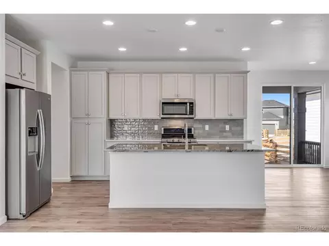 17841 Parkside Dr, Commerce City, CO 80022 photo 4