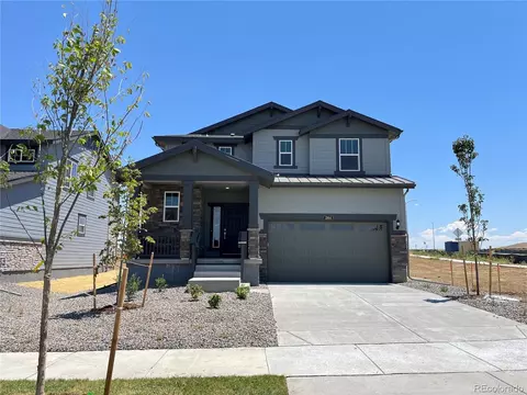 2164 S Fultondale Ct, Aurora, CO 80018