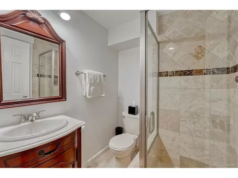 Bath - 7076 Leopard Gate, Lone Tree, CO 80124 photo 5 of 5