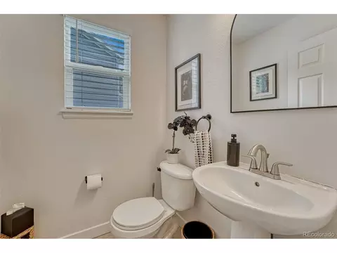 Bath - 7076 Leopard Gate, Lone Tree, CO 80124 photo 1 of 5