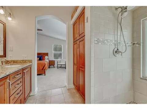Bath - 7076 Leopard Gate, Lone Tree, CO 80124 photo 3 of 5